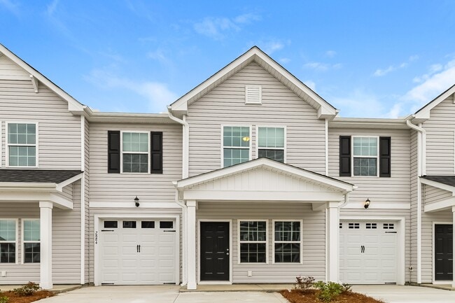 Building Photo - 2800 Summer Townes Wy