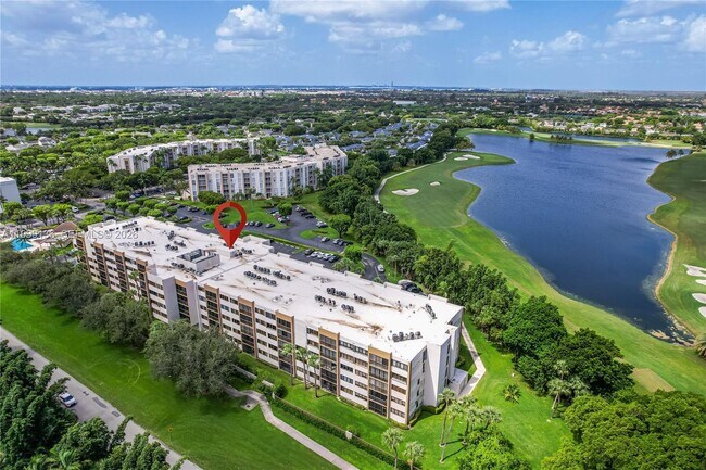 Foto del edificio - 9735 NW 52nd St