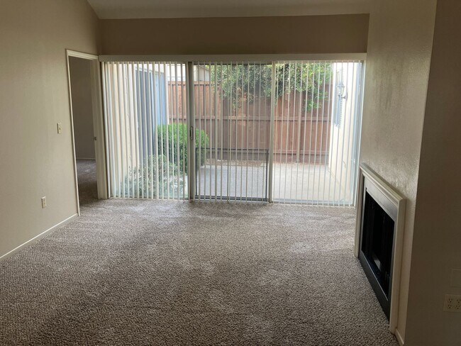 Foto del edificio - 3555 Fountain Way