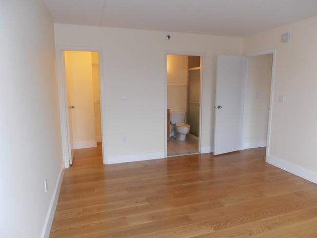 Master bedroom - 123 Mamaroneck Ave