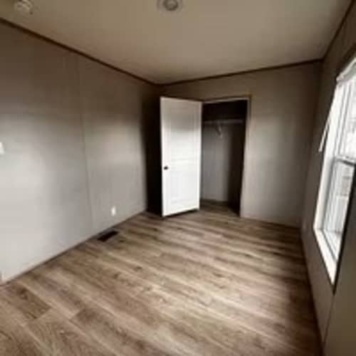 Foto del edificio - 7803 St Andrews Church Rd