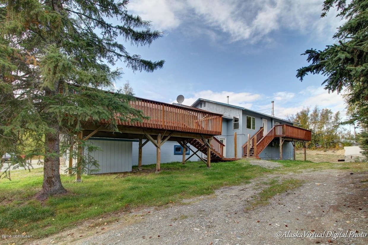 Primary Photo - 1330 E Bogard Rd