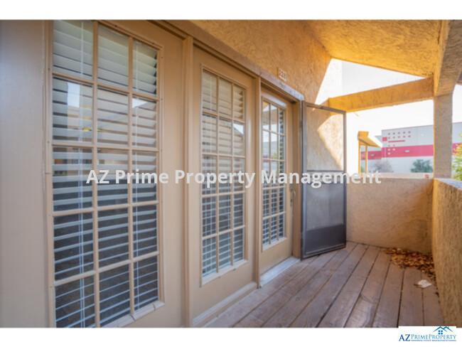 Foto del edificio - Wow! Absolutely gorgeous Tempe 2/2 condo w...