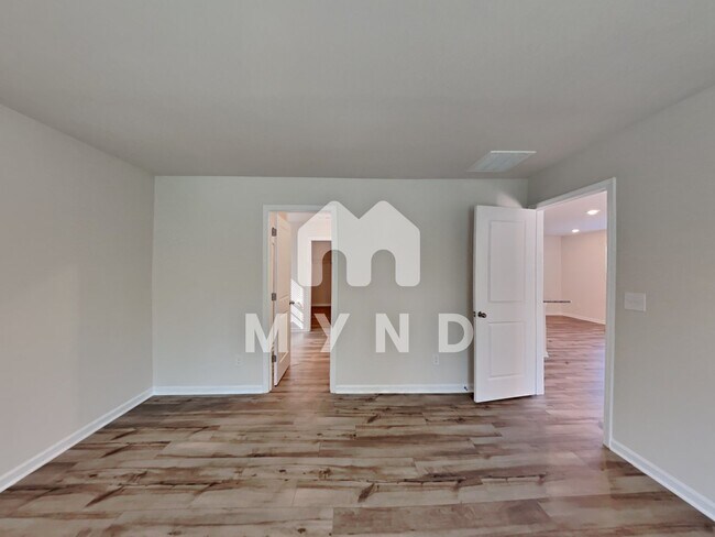 Foto del edificio - 2628 Turtle Point Rd