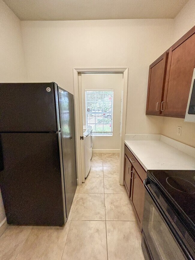 Foto del edificio - Woods Edge South #147