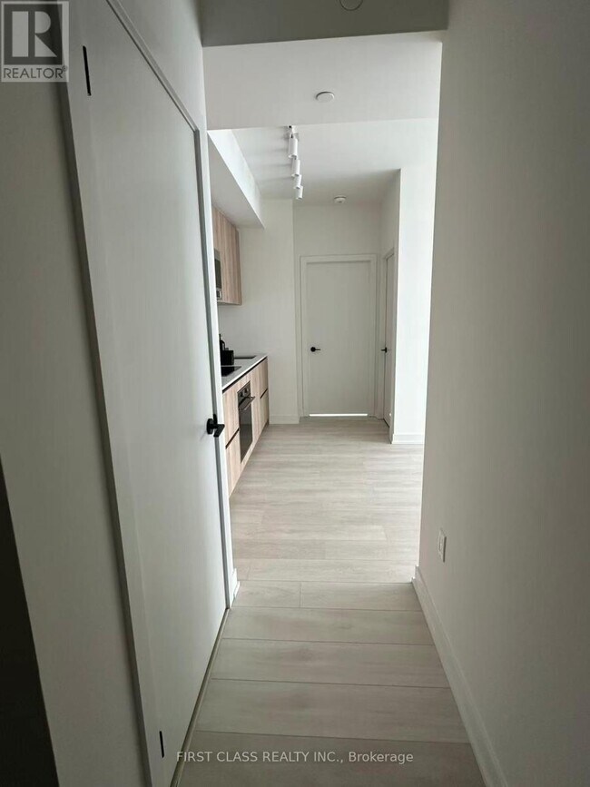 Photo du bâtiment - 117 Broadway Ave