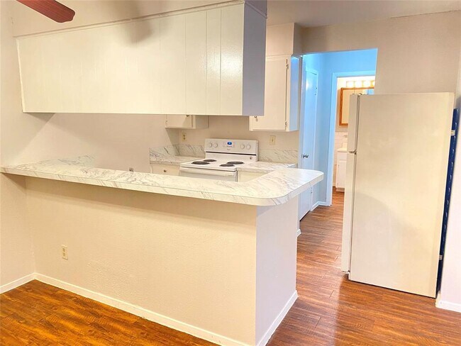 Foto del edificio - 3119 Tom Green St