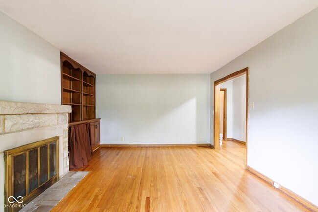 Foto del edificio - 6353 Riverview Dr