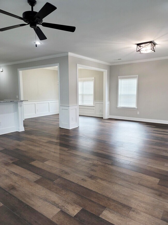 Foto del edificio - 416 Gloria Ct