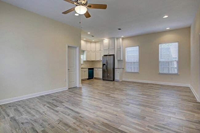 Foto del edificio - 1541 Ashland St