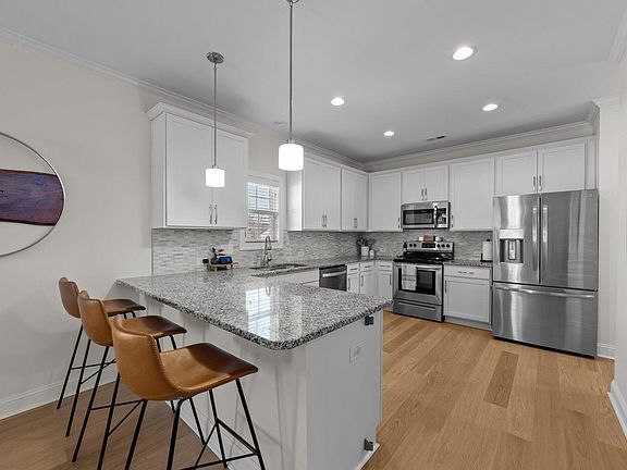 Building Photo - Build Equity While Leasing - Lease and Own...