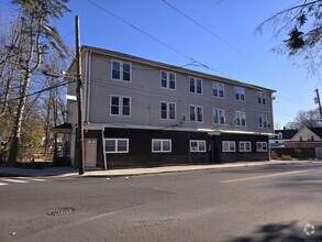 Building Photo - 158 Boyden St