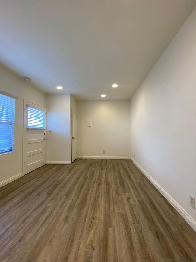 Foto del interior - 117 Paloma Ave