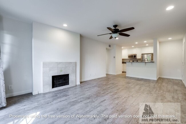 Foto del edificio - Remodeled Condo in Gated Community!