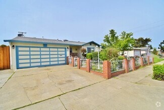 Building Photo - 40461 Robin St