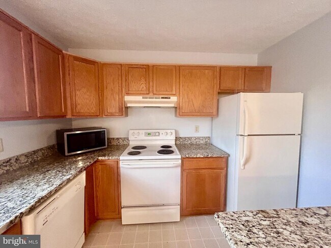 Foto del edificio - 127 Copperfield Ln