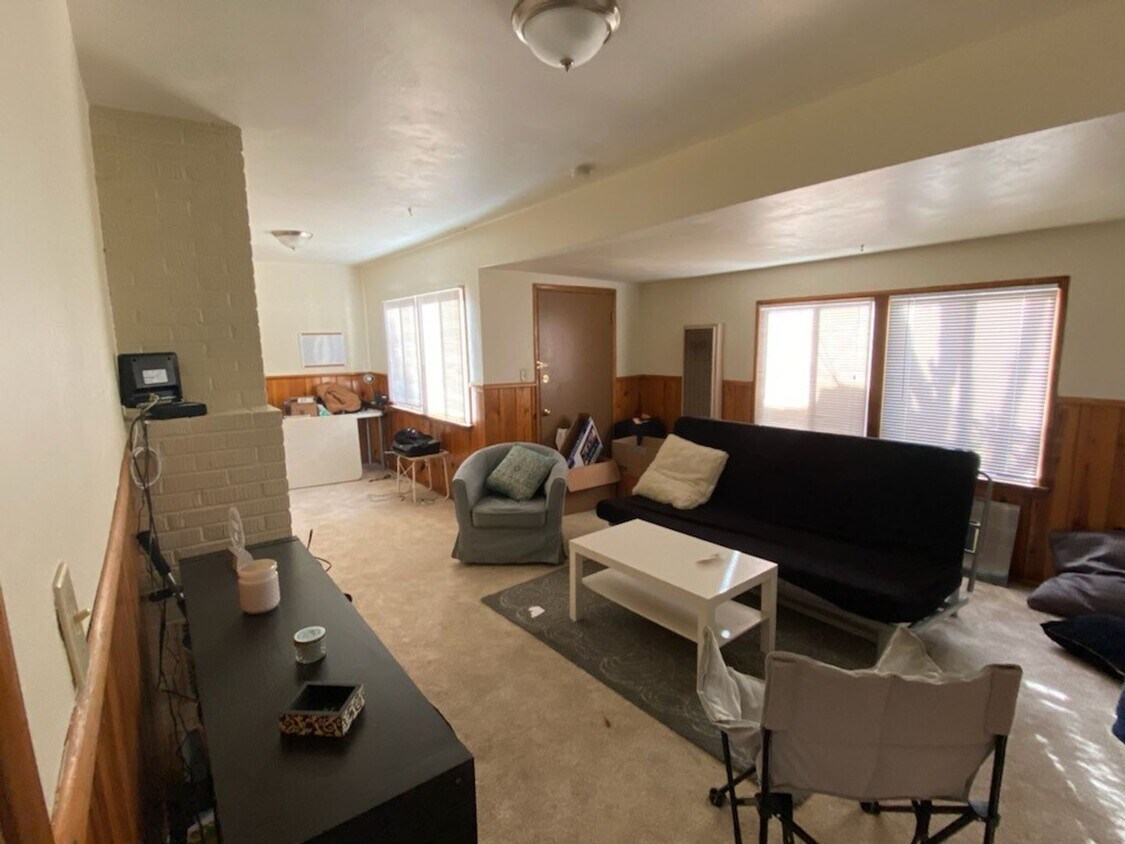 Foto del edificio - 841 Center St