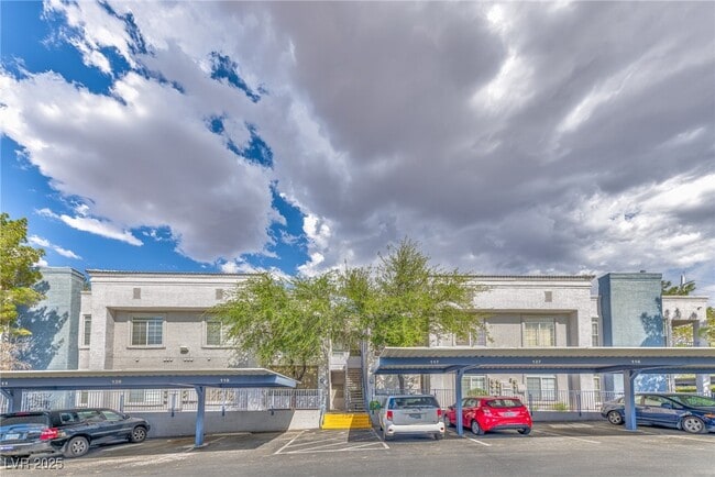 Building Photo - 2201 Ramsgate Dr