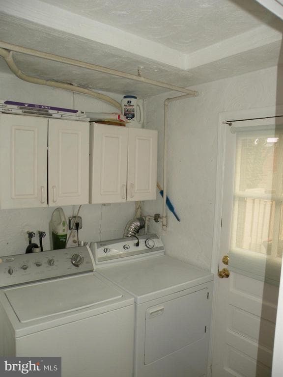 Building Photo - 3732 Jason Ave