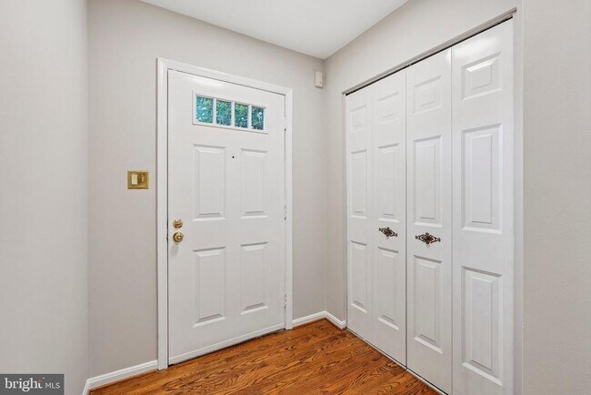 Foto del edificio - 2917 Village Spring Ln