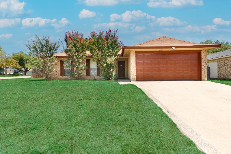 Photo - 3501 Green Hill Dr (Arlington, TX)