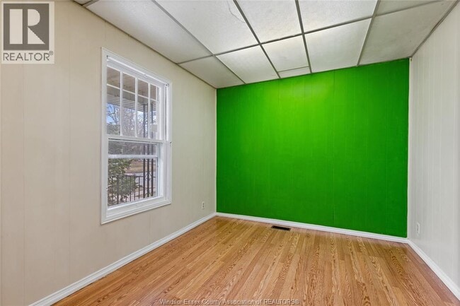 Building Photo - 3168 Wyandotte St W