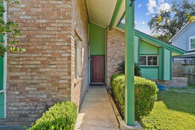 Foto del edificio - 7715 Candlegreen Ln