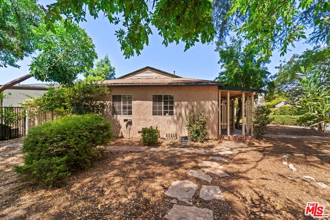 Building Photo - 6057 Morella Ave