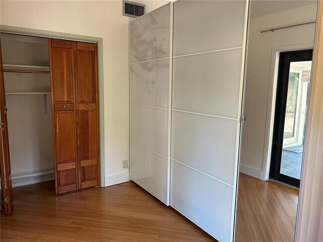 Foto del edificio - 1601 SW 10th St