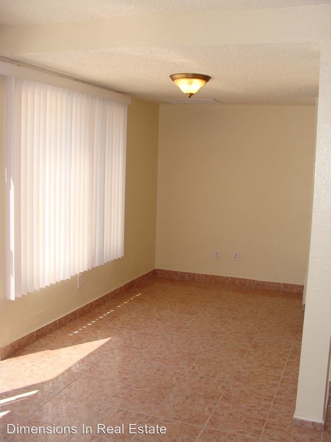 Building Photo - 3 br, 2.5 bath House - 2039 Terraspiro Avenue