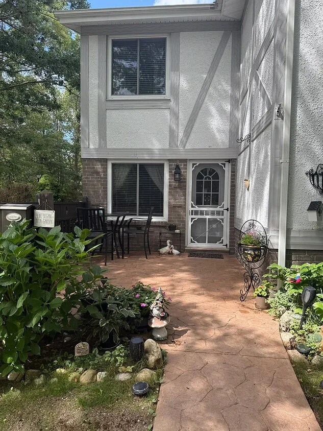 Foto principal - 586 Blue Ridge Dr