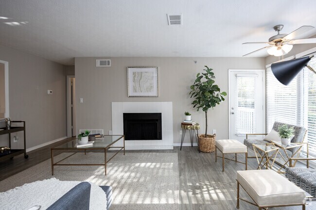 2HAB, 2BA - 1,076 pies cuadrados - Webb Bridge Crossing