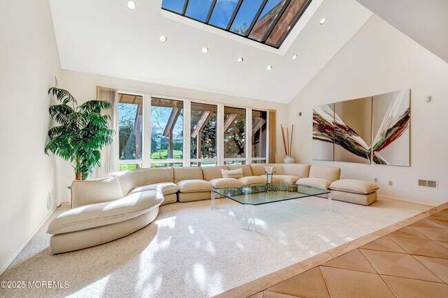 Foto del edificio - 19 Parker Ave