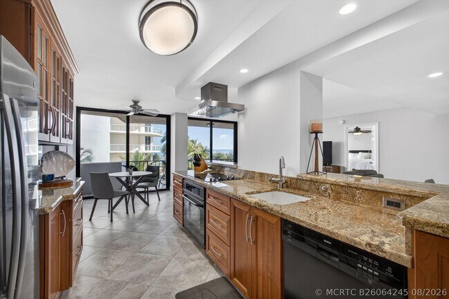 Foto del edificio - 4200 N Ocean Dr