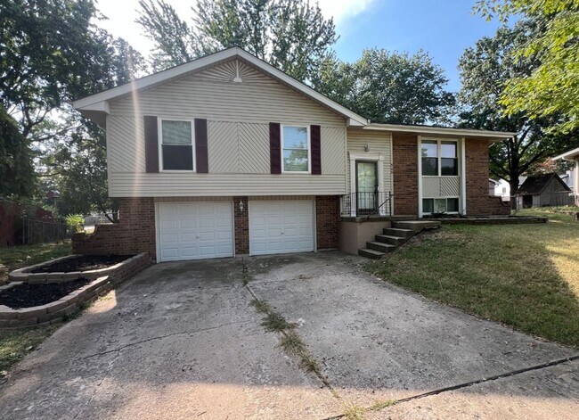 Foto del edificio - Quiet Cul-de-Sac Home with Bonus Room & Bi...