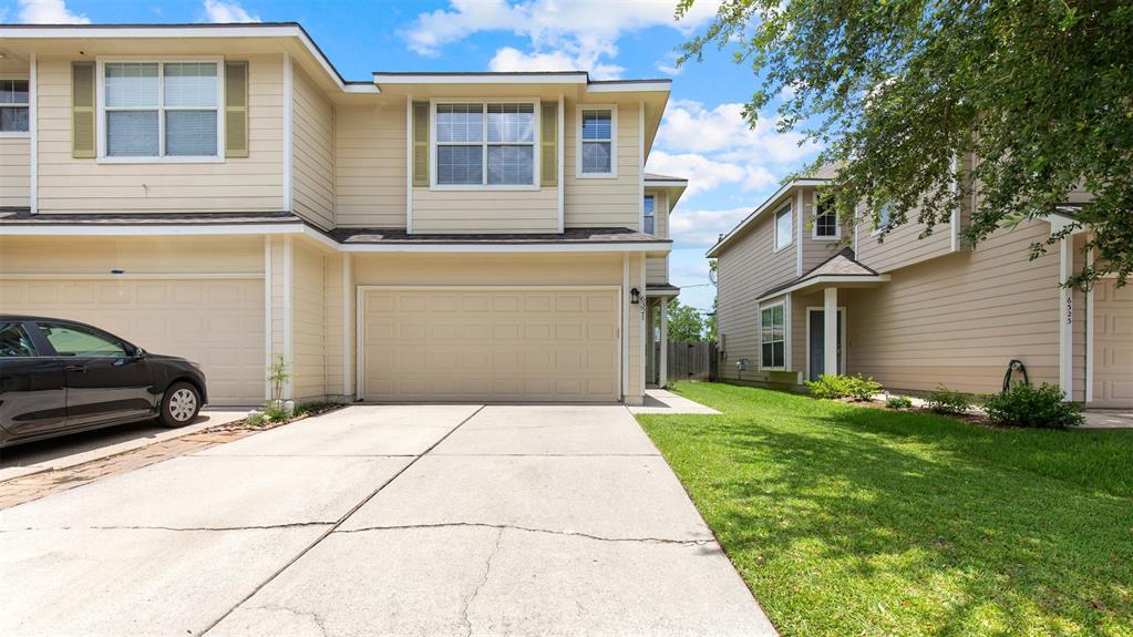 Foto principal - 6321 Dawson Creek Dr