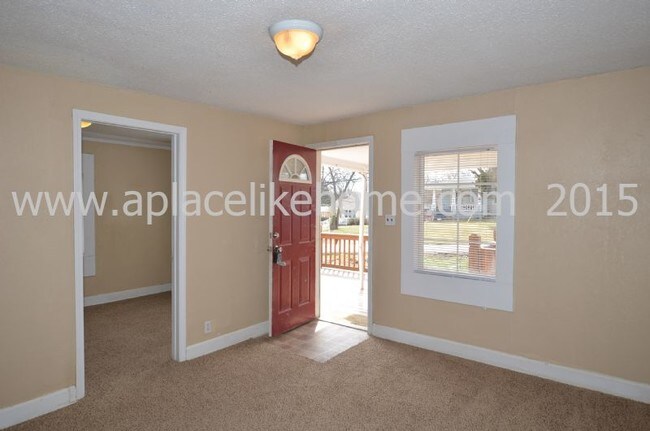 Foto del edificio - 302 E 81st St