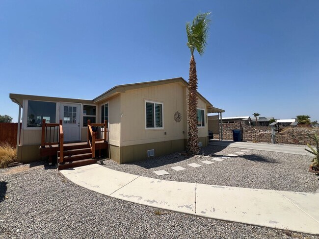 Foto del edificio - PET FRIENDLY HOME IN THE FOOTHILLS!