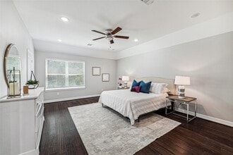 Building Photo - 4908 McKinney St