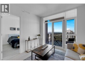 Building Photo - 537 Cottonwood Ave