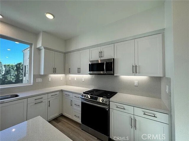 Foto del edificio - 2317 W Broadway