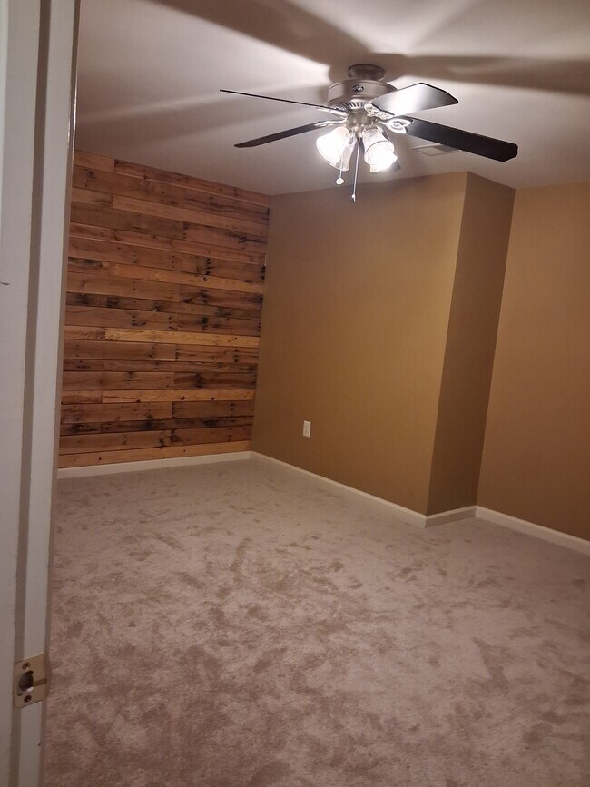 Dormitorio - 1212 Walker Dr