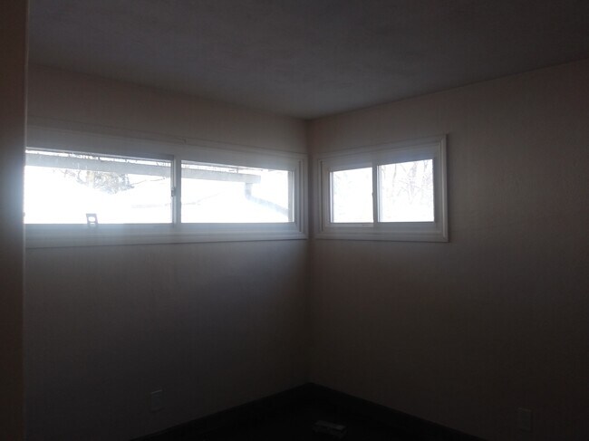 Building Photo - 1637 Hanover St