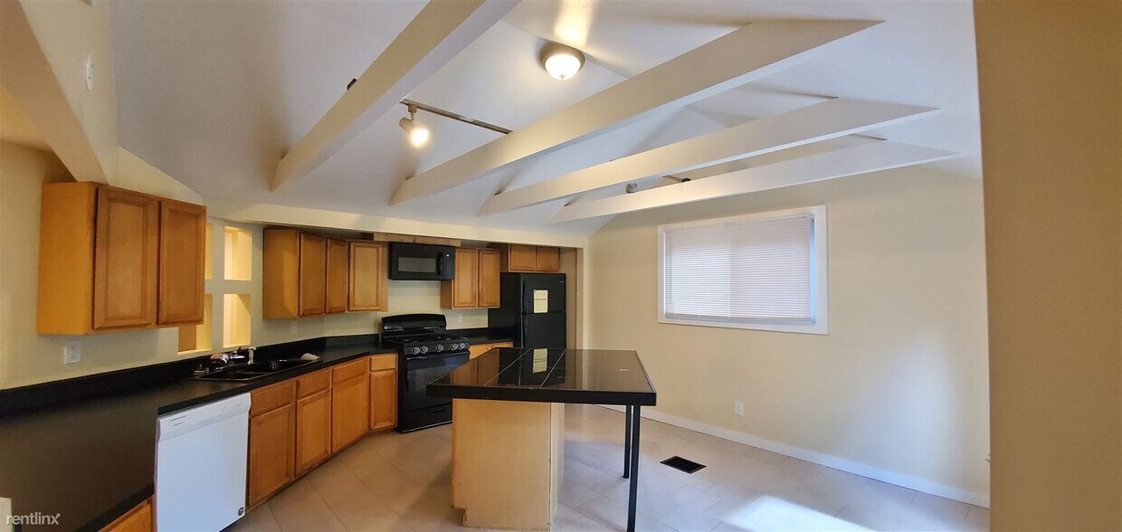 4 br, 2 bath - 179 Blake St 1R - 4 br, 2 bath  - 179 Blake St 1R