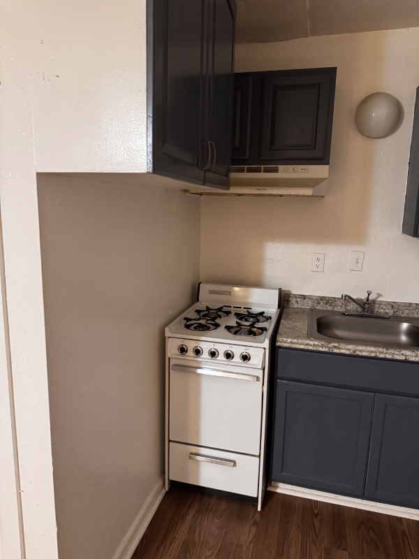 Building Photo - 8557 Juniper Ave