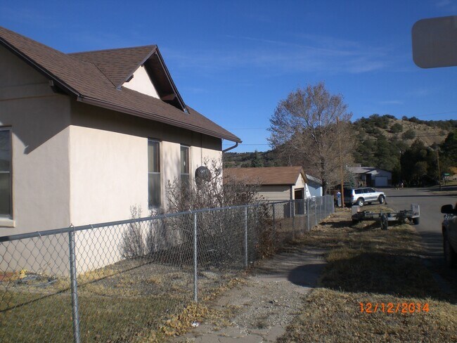 Foto del edificio - 1420 Garfield Ave