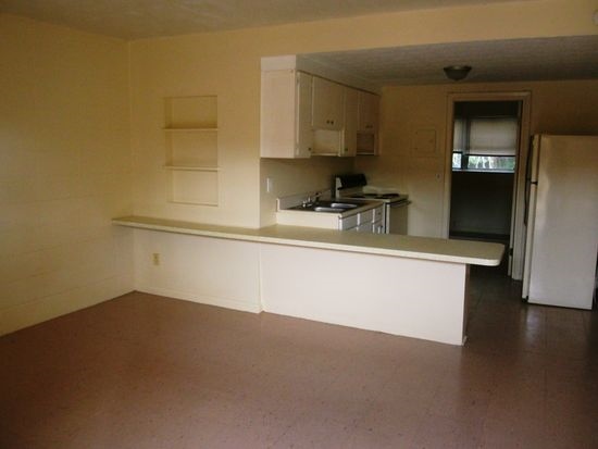 Foto del edificio - 5844-5860 Justina Ct
