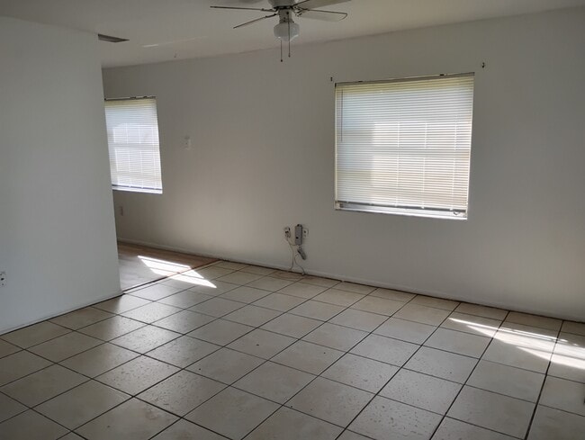 Photo - 4507 86th St Ct W Townhome