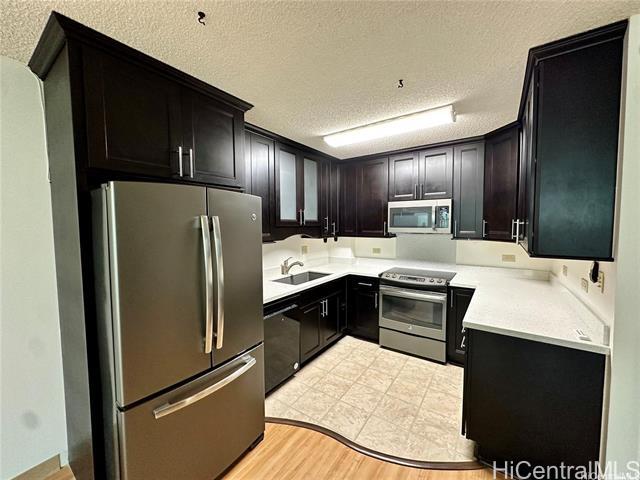 Building Photo - 2618 Maunawai Pl