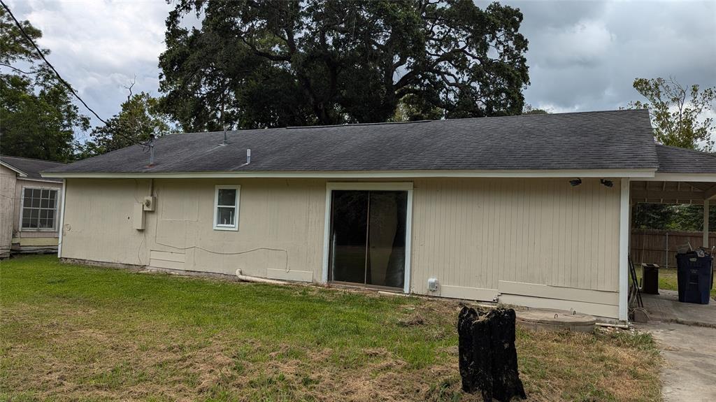 Primary Photo - 327 Primrose Rd